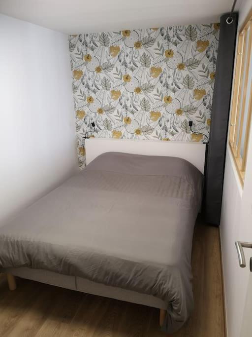 T1 Bis Proche Marais Avec Garage A Moto Apartment Бурж Екстериор снимка